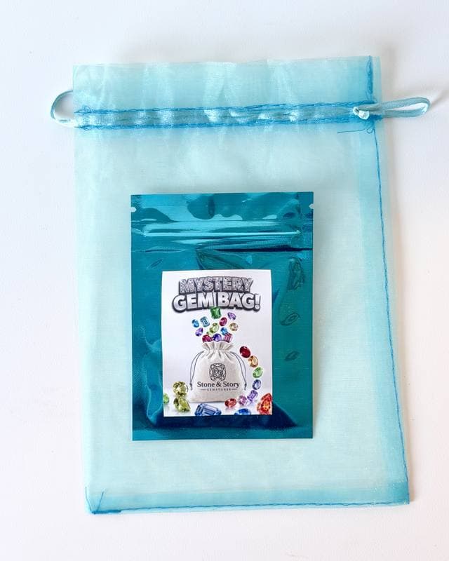 Moonstone — White foil pouch · 5–10 stones · organza bag, ID card
